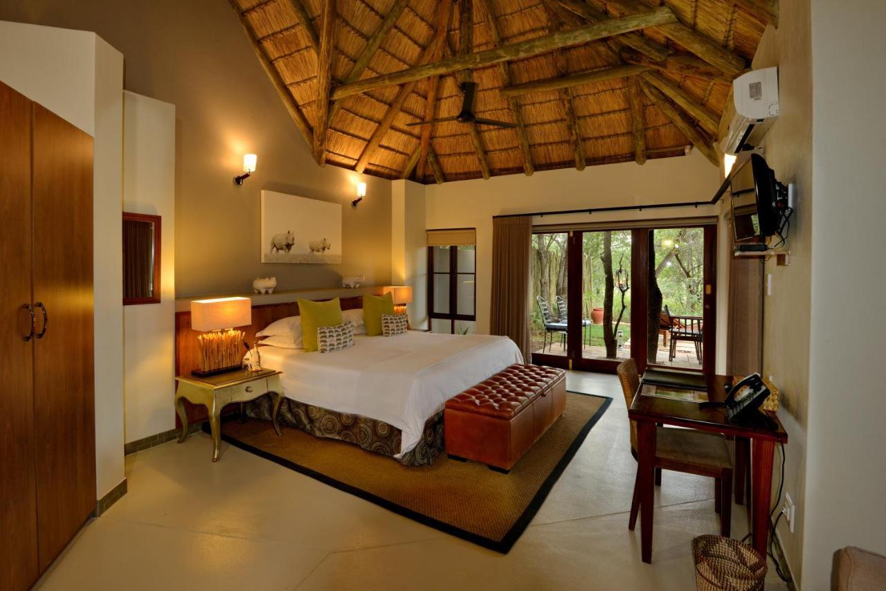 Tambuti Lodge Pilanesberg Exterior photo